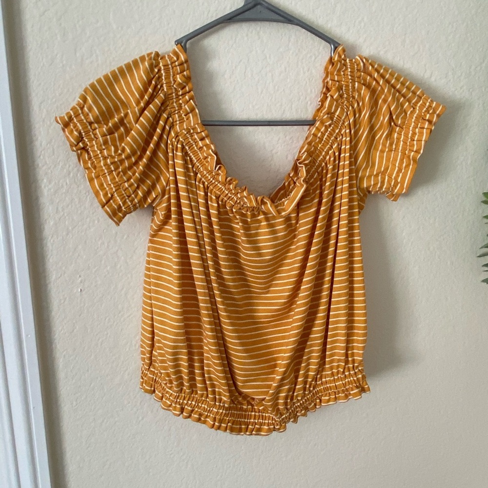 Yellow stripped crop top